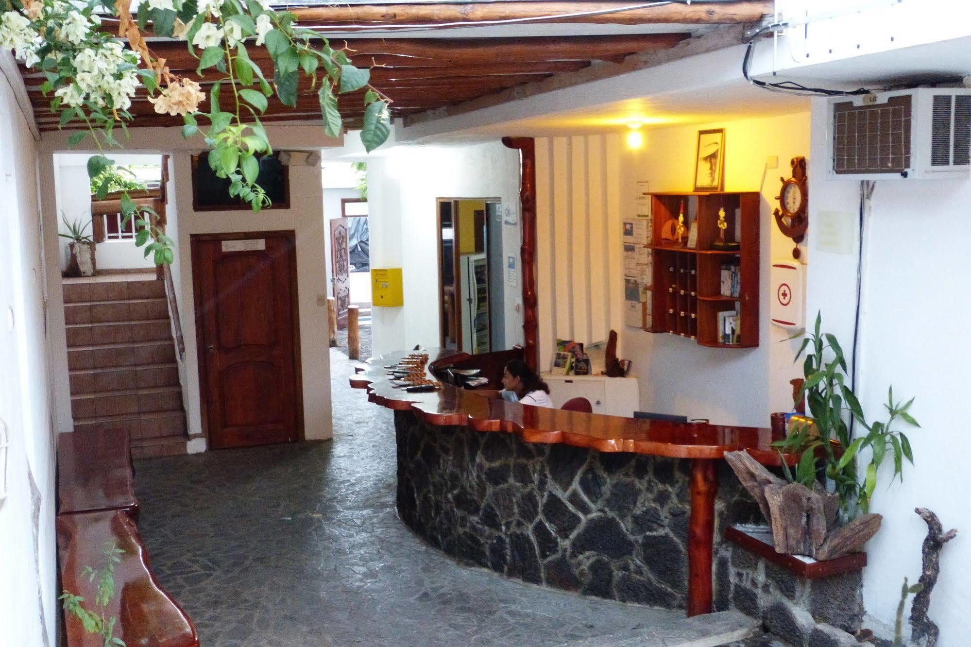 Galapagos Islands Hotel Puerto Ayora  Exteriör bild